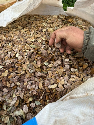 Златолит персиковый декоративная каменная крошка купить в Кемерово