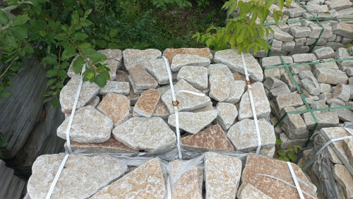 Гранитный плитняк галтованный для парковки купить в Кемерово