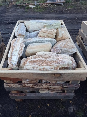 Златолит жёлтый, жёлто-зелёный глыбки и валуны для ланшафтного дизайна купить в Кемерово