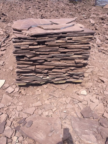 Плитняк лемезит бордовый для цоколя 1,5-2 см купить в Кемерово