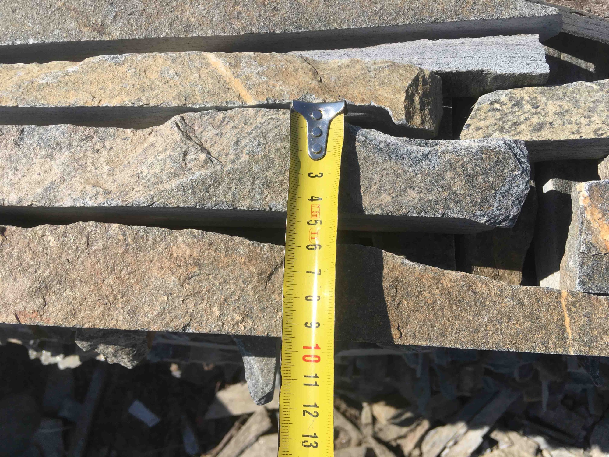 Горбушка златолит мультиколор для облицовки купить в Кемерово