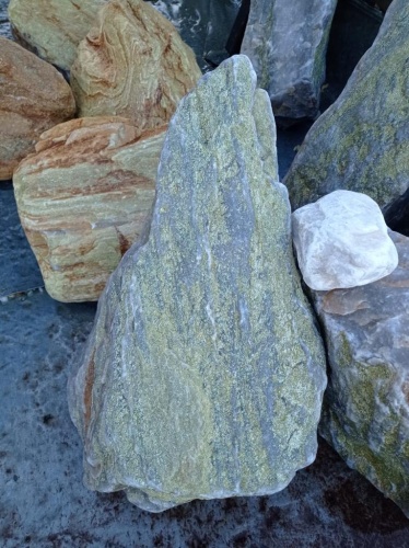 Златолит жёлтый, жёлто-зелёный глыбки и валуны для ланшафтного дизайна купить в Кемерово