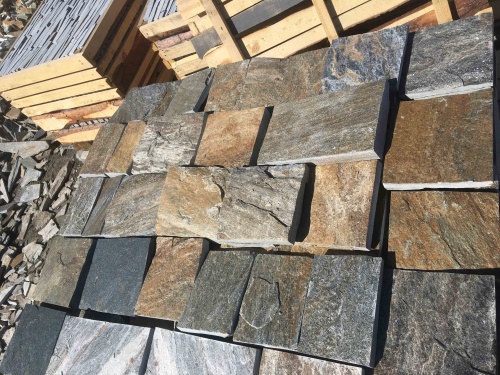 Плитка пилёная златолит Уральский для цоколя, отмостки купить в Кемерово