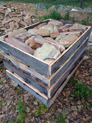 Златолит жёлтый, жёлто-зелёный глыбки и валуны для ланшафтного дизайна купить в Кемерово