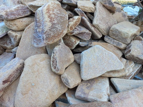 Златолит жёлтый, жёлто-зелёный глыбки и валуны для ланшафтного дизайна купить в Кемерово